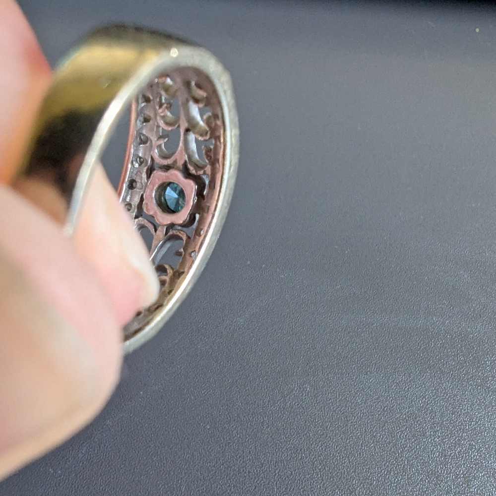 14k White Gold Diamond Ring - Picture 3 of 5